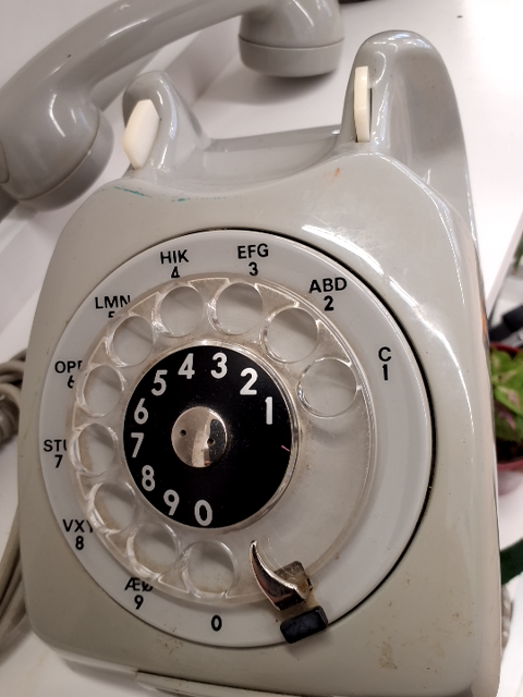 Telefon