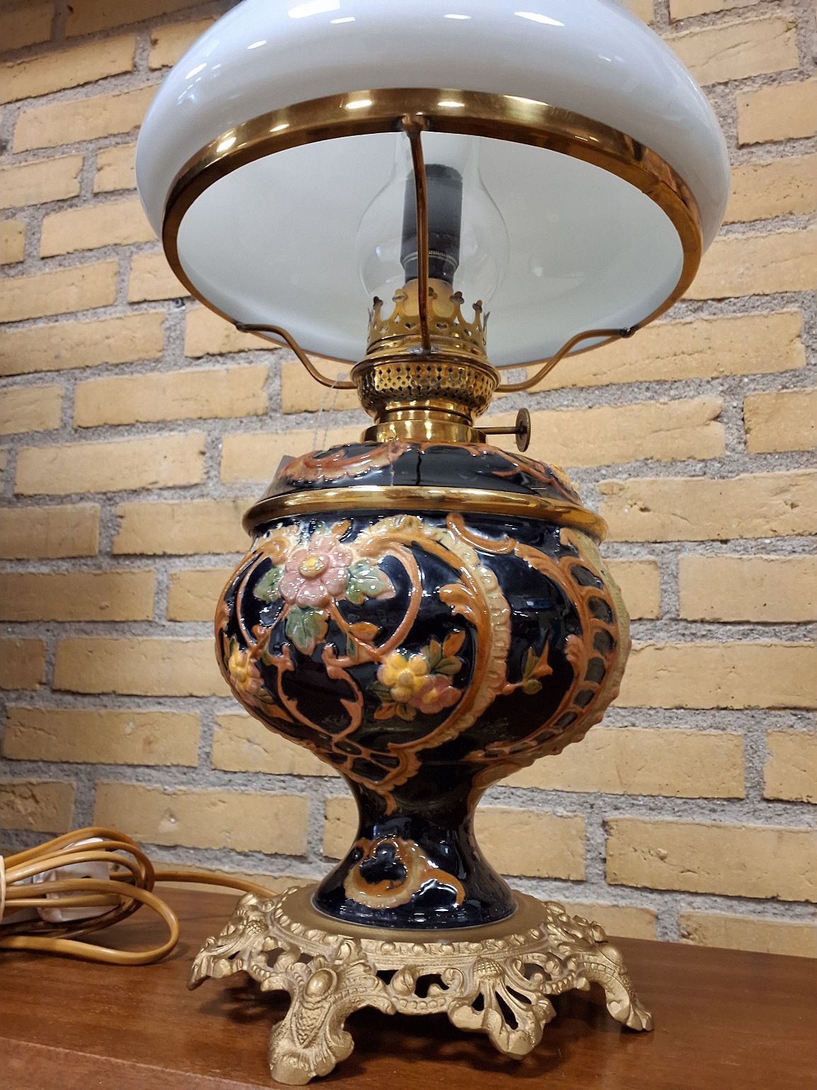 Petroleumslampe porcelæn