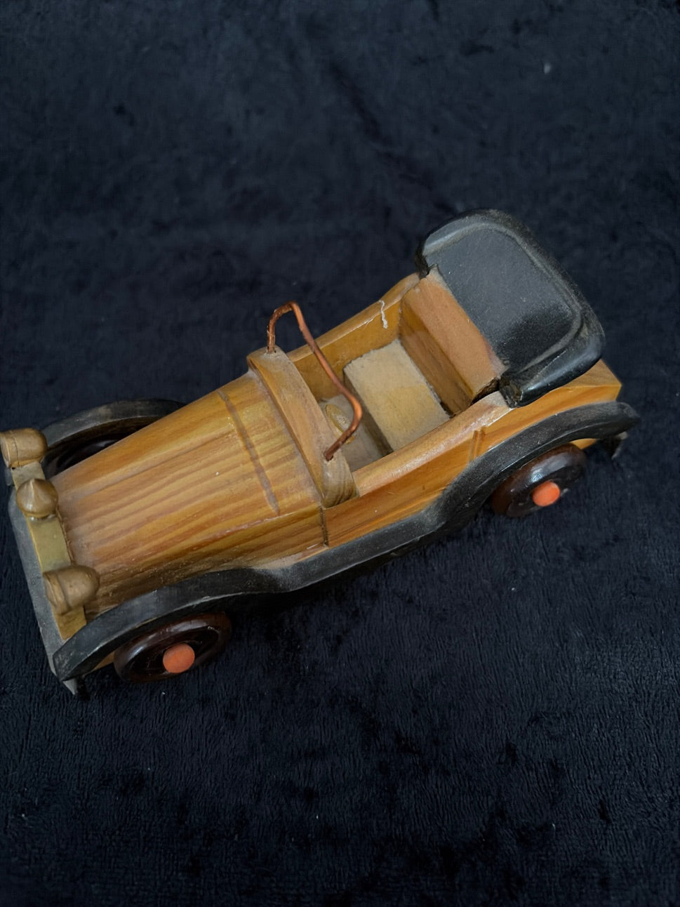 Træ bil