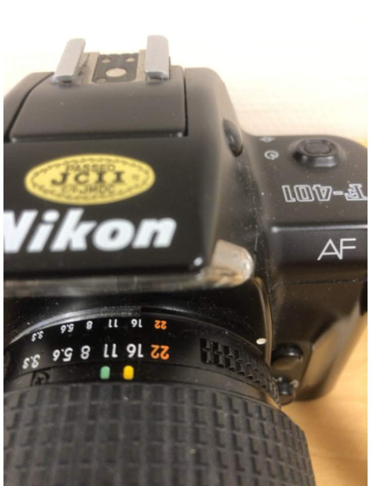 Nikon F-401 kamera