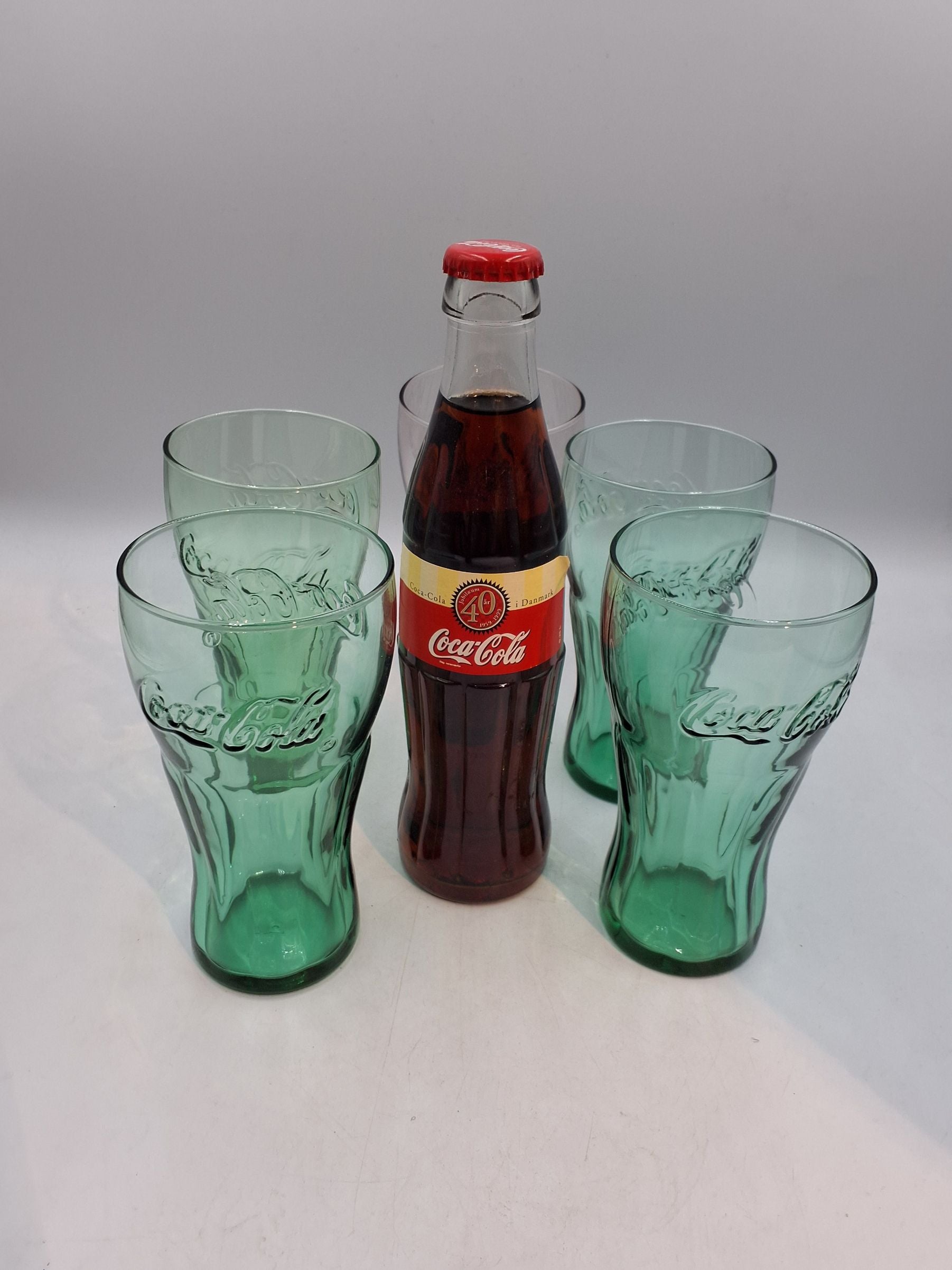 Coca Cola vintage jubilæum flaske med 5 originale glas