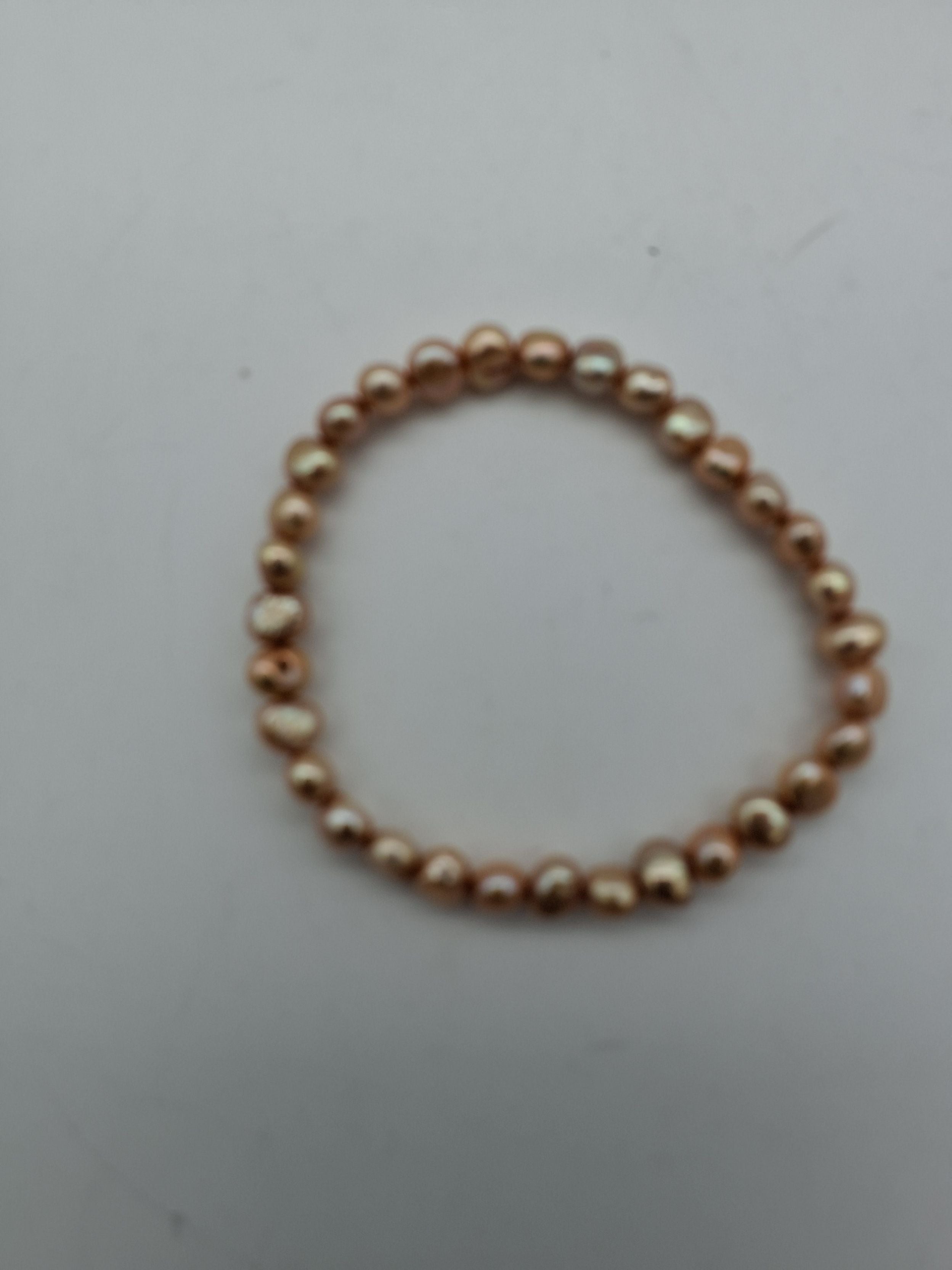 ARMBÅND I PERLER