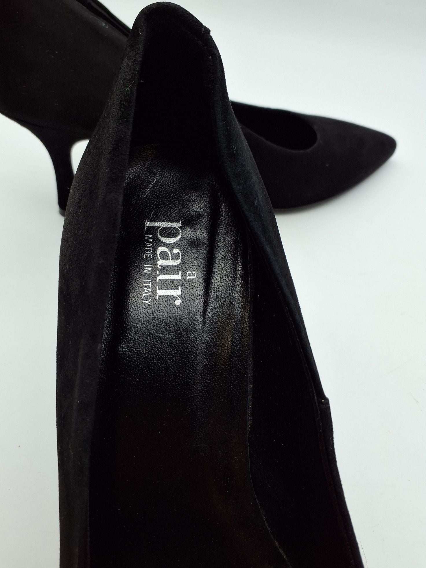 A pair Pumps