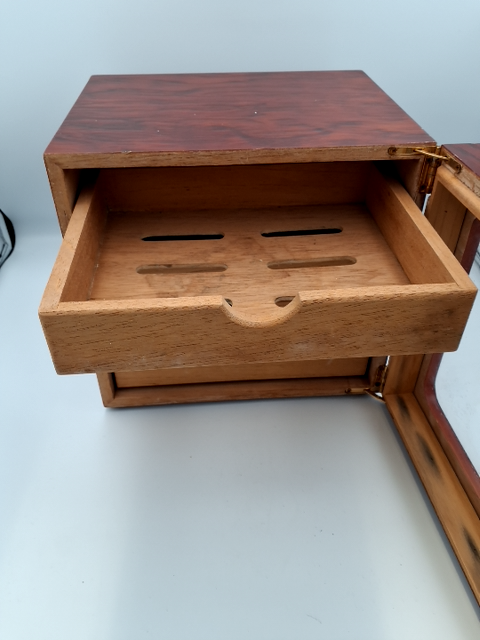 Humidor