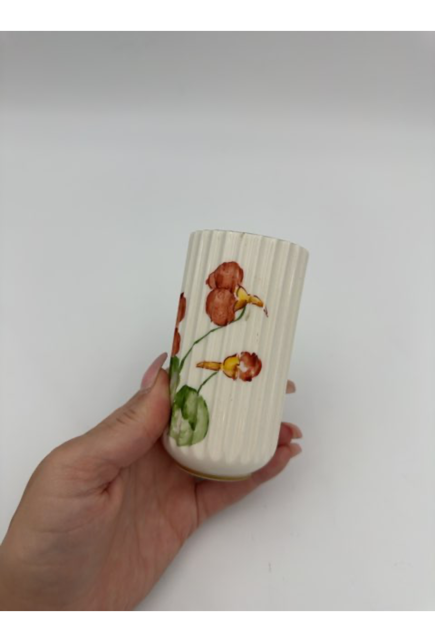 Lyngby vase m. Blomster og guldkant