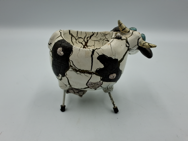 Crackled Funny cow