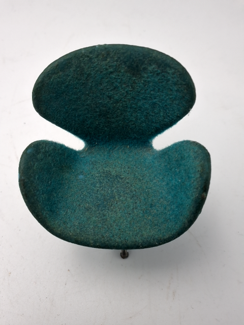 Miniature stol, Svanen af Arne Jacobsen