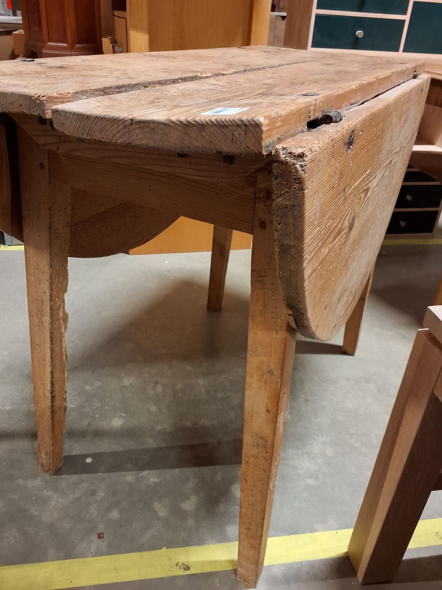 Vintage bord, sjælden ægte patina og brugsmærker