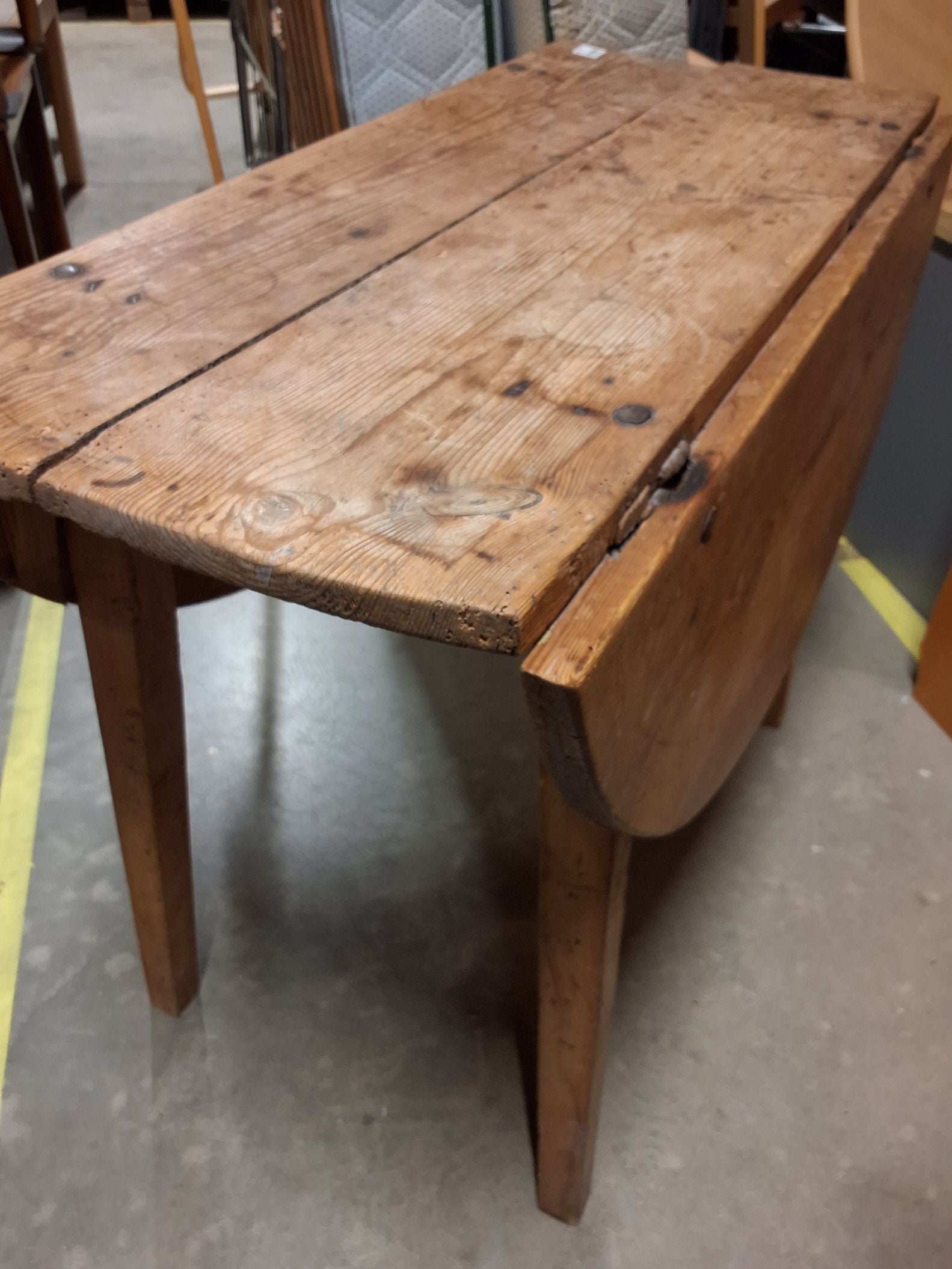 Vintage bord, sjælden ægte patina og brugsmærker