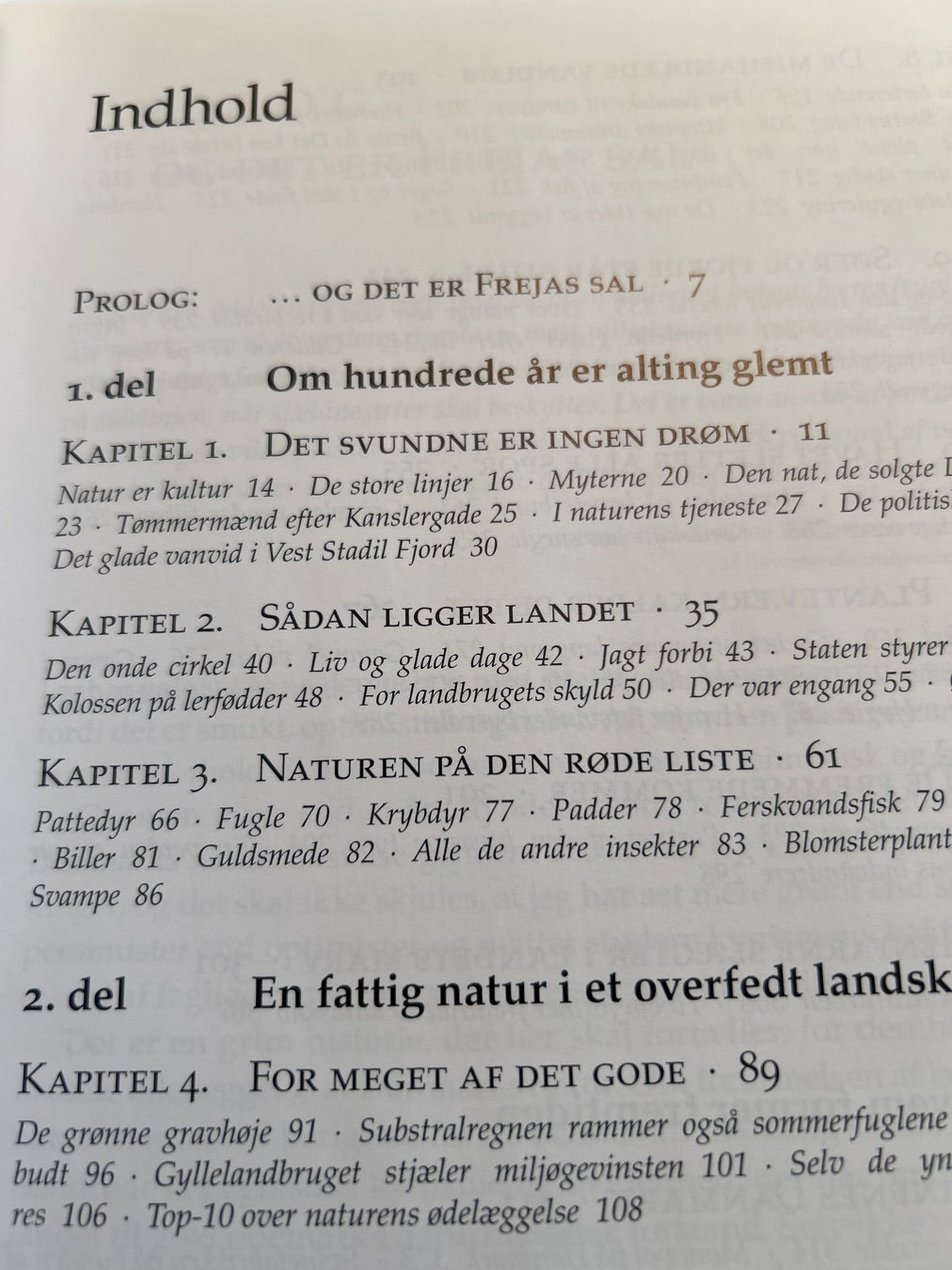 Der er et yndigt land