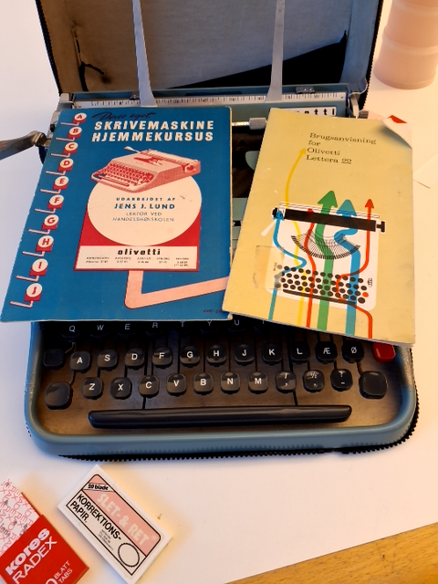 Olivetti Lettera 22, rejse skrivemaskine