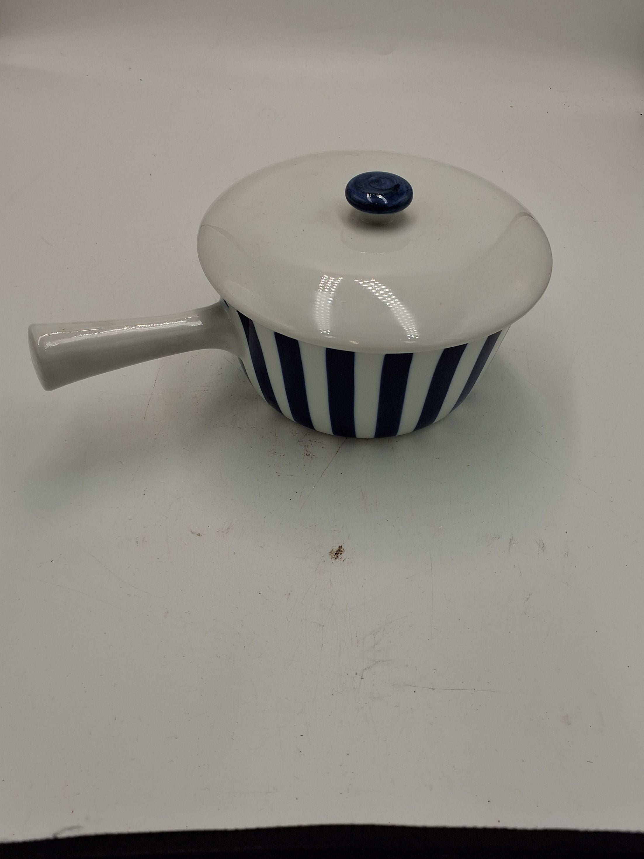 Dan-ild  - Blå Stribe Lyngby porcelæn