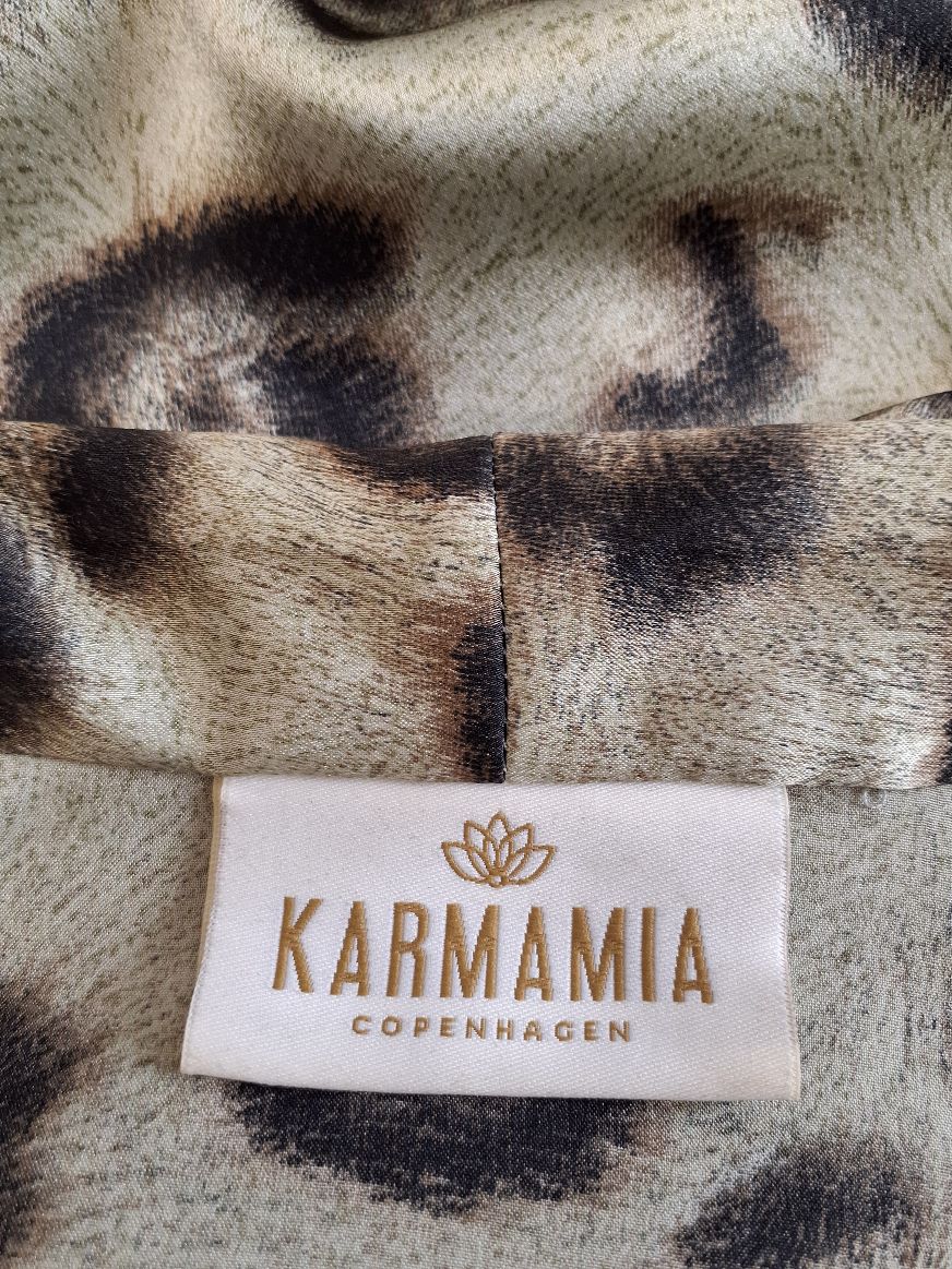 Karmamia Cardigan