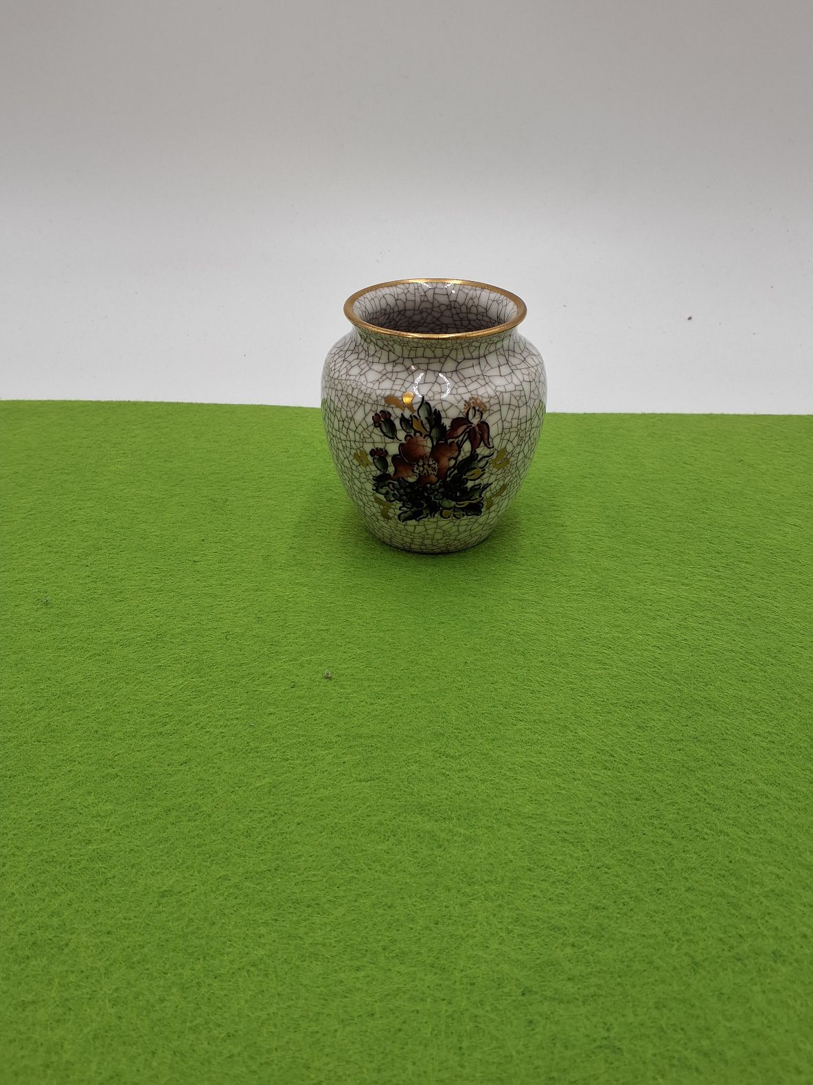Dahl Jensen vase