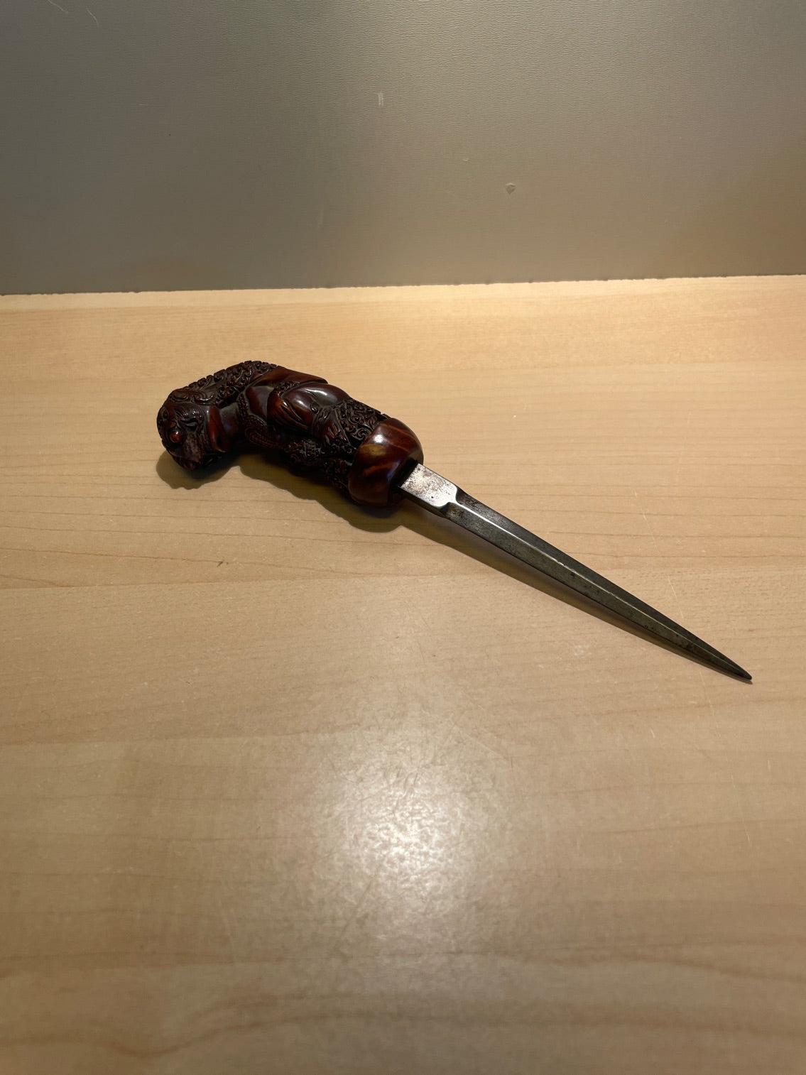Brevåbner. Antik