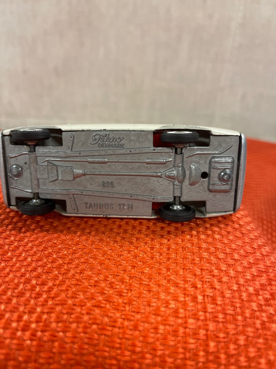 Tekno bil Ford Taunus 17M