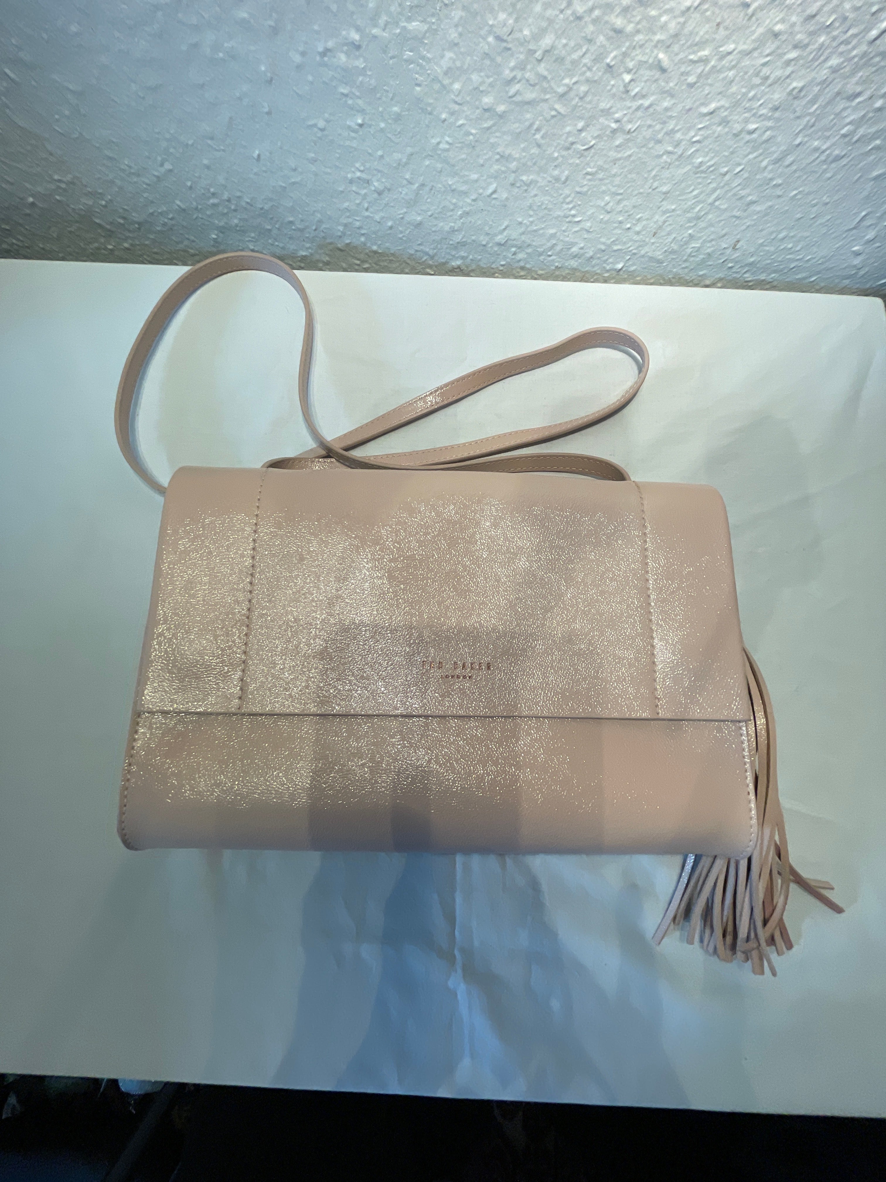 Ted Baker London Clutch og dustbag