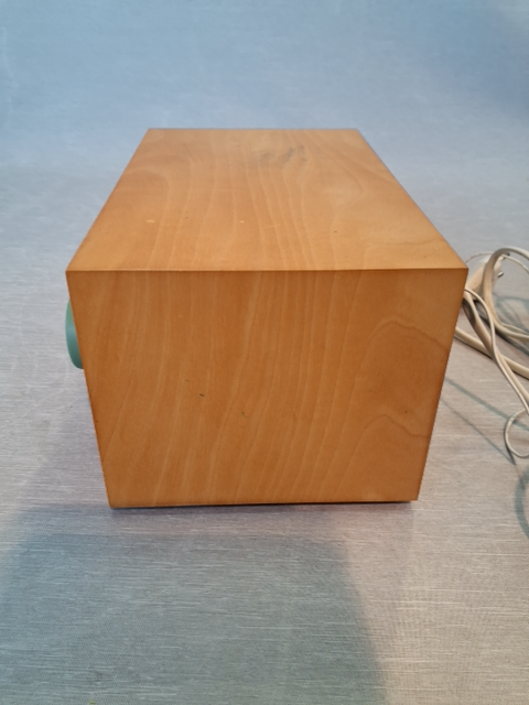 Analog Radio Tivoli Model One