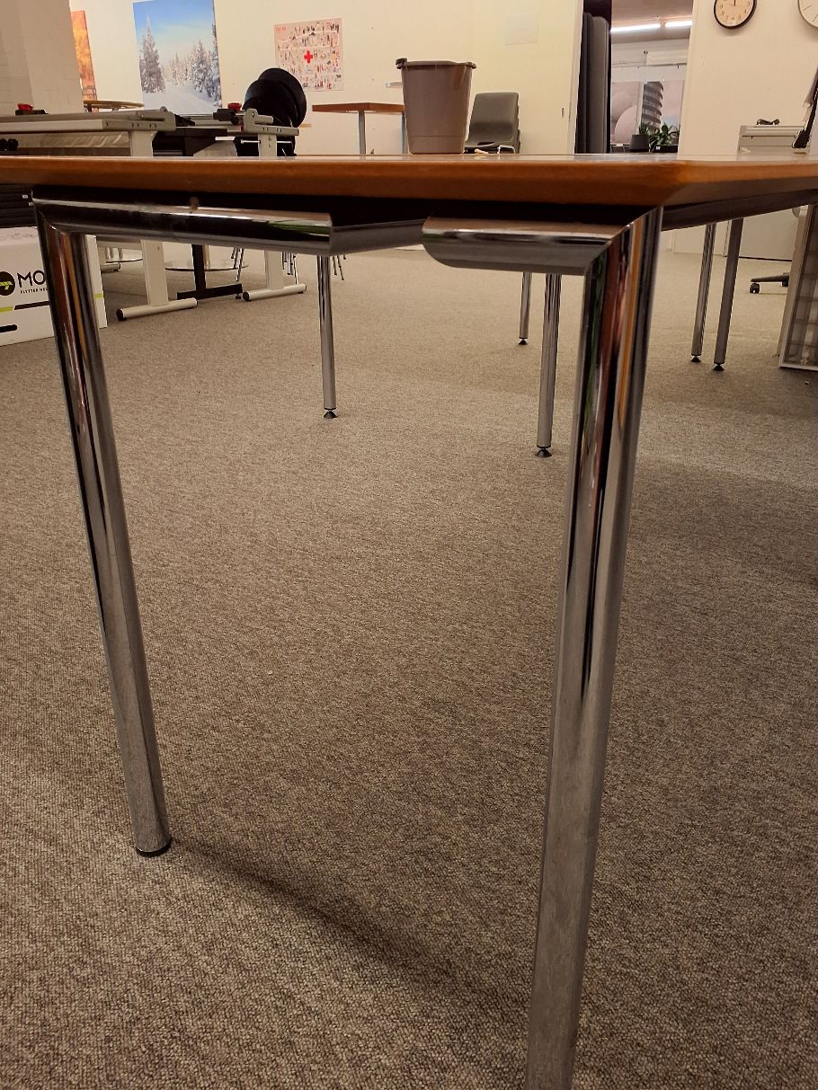 Bord grå laminat - 7106