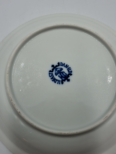 Lyngby Danild Harlekin Kagetallerken med bred kant