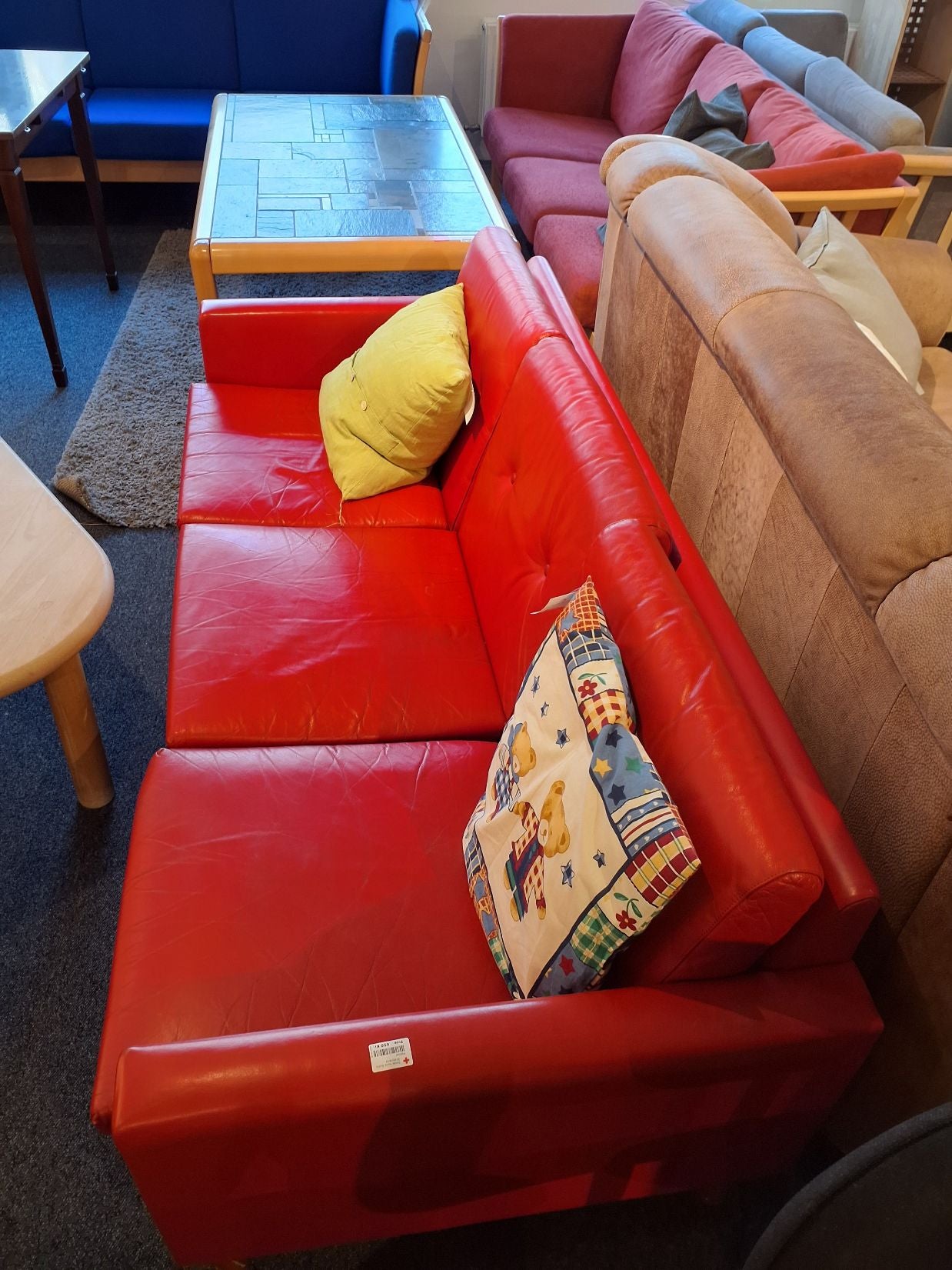 Sofa i rødt læder