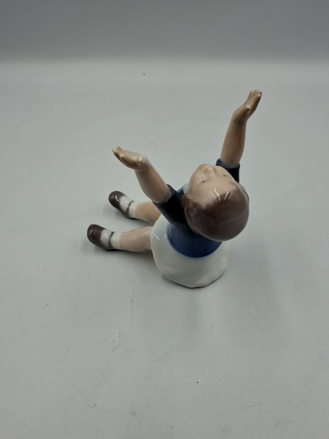 B & G Figur  Pige op til mor