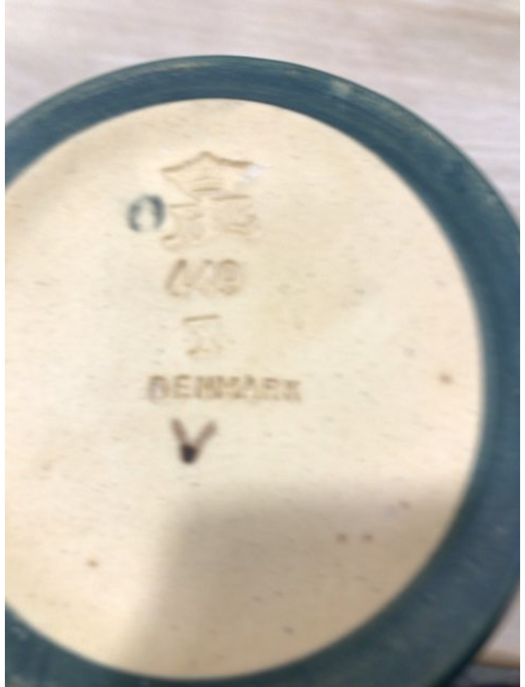 Ipsen vase med papagøje