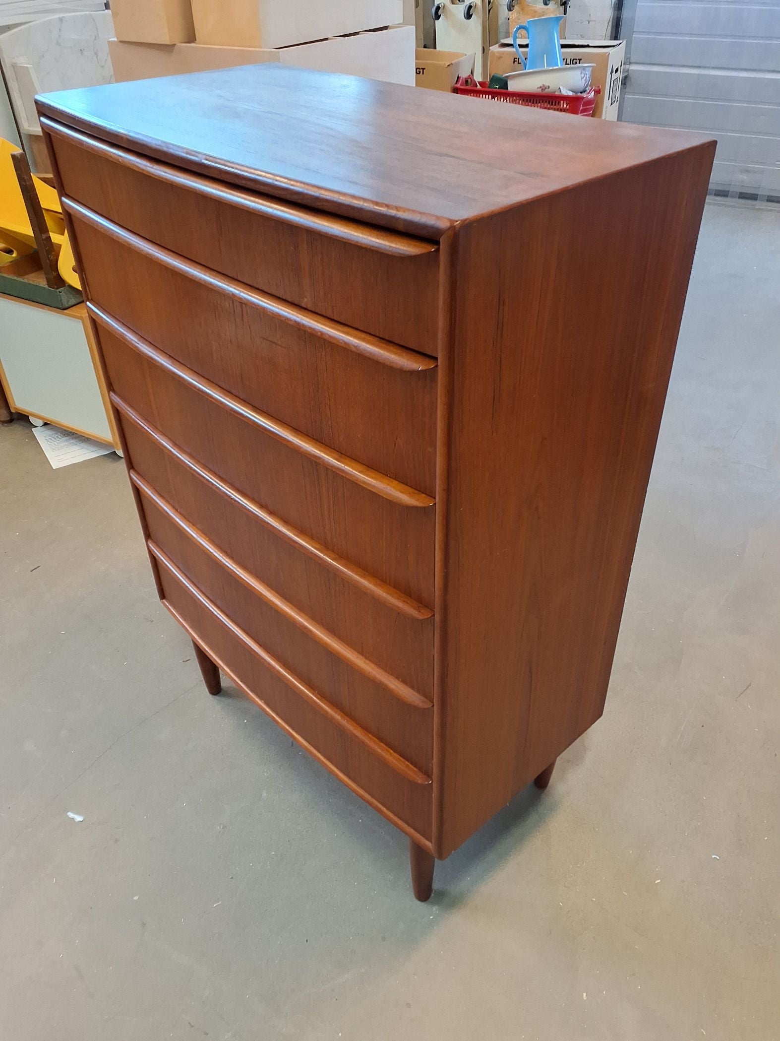 Retro teak kommode