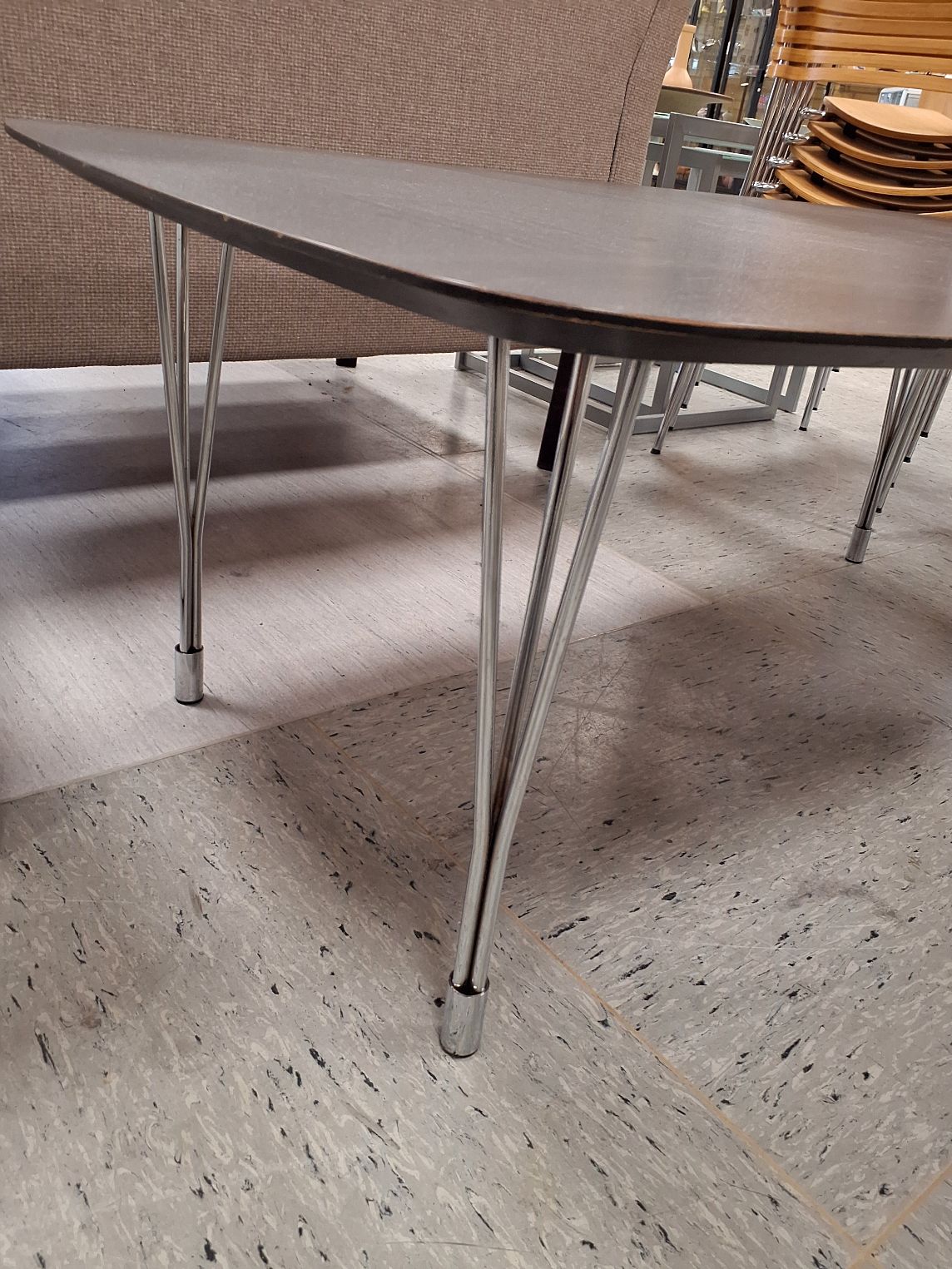 Stort sofabord gråt