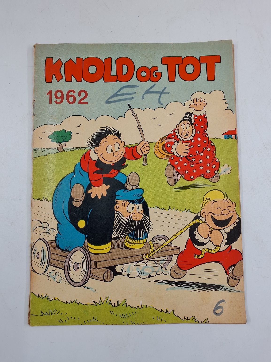 Knold og Tot hæfter