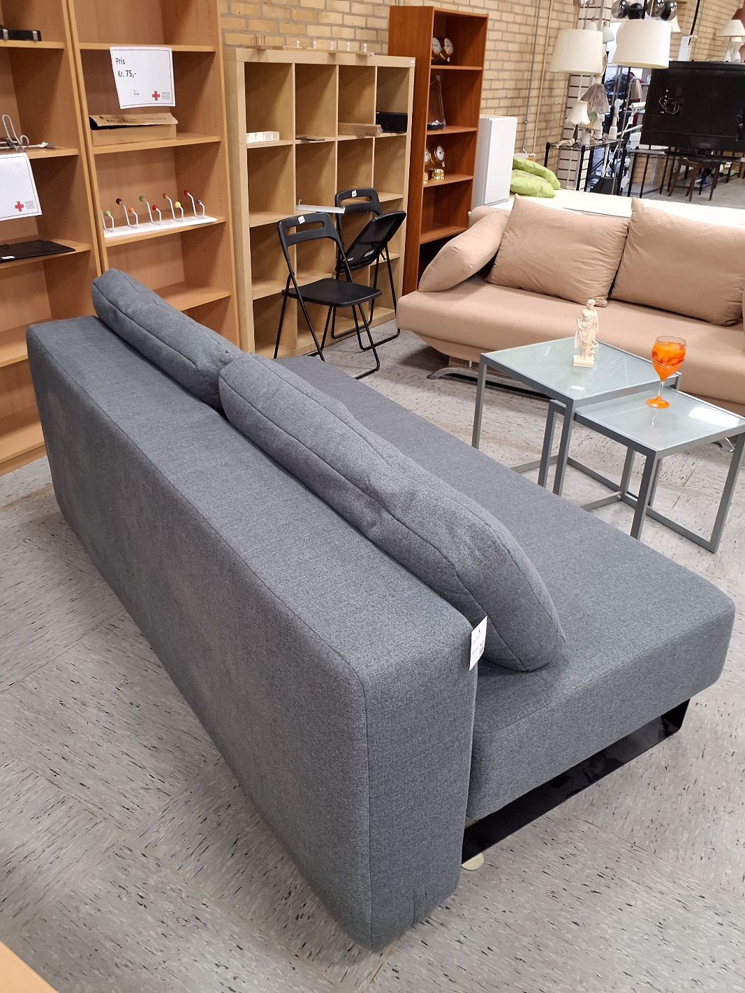 Sovesofa gråt stof
