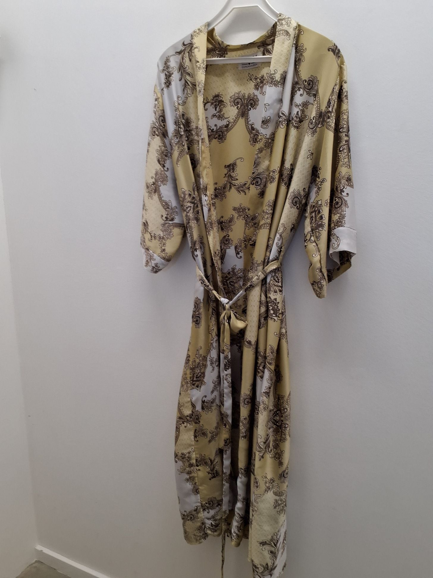 EMM Kimono
