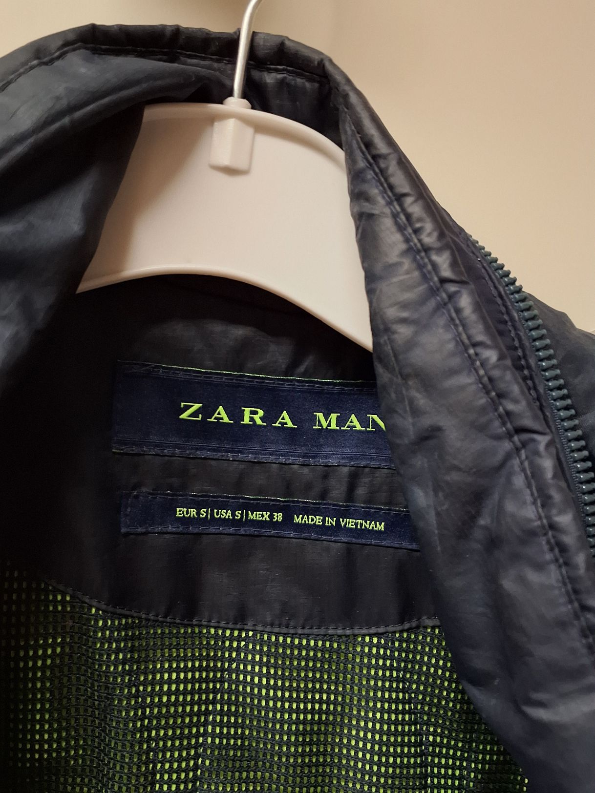 Zara Jakke Man