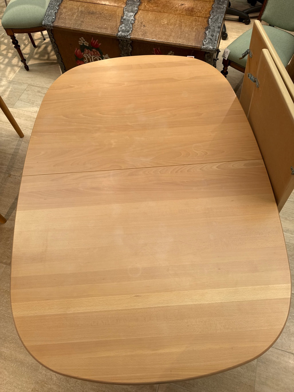 Spisebord med plader