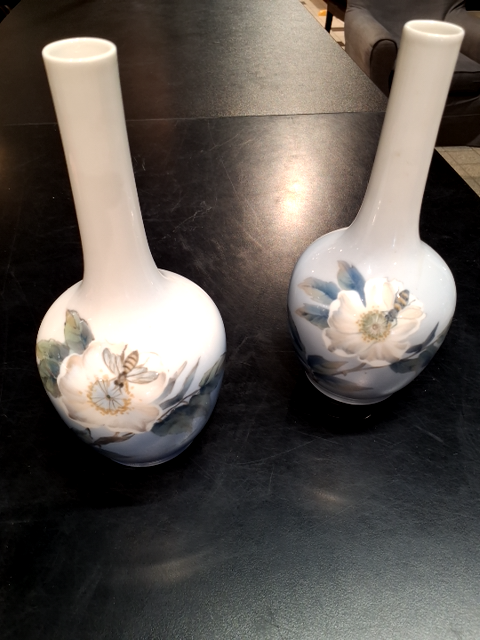 Royal Copenhagen vase Bi