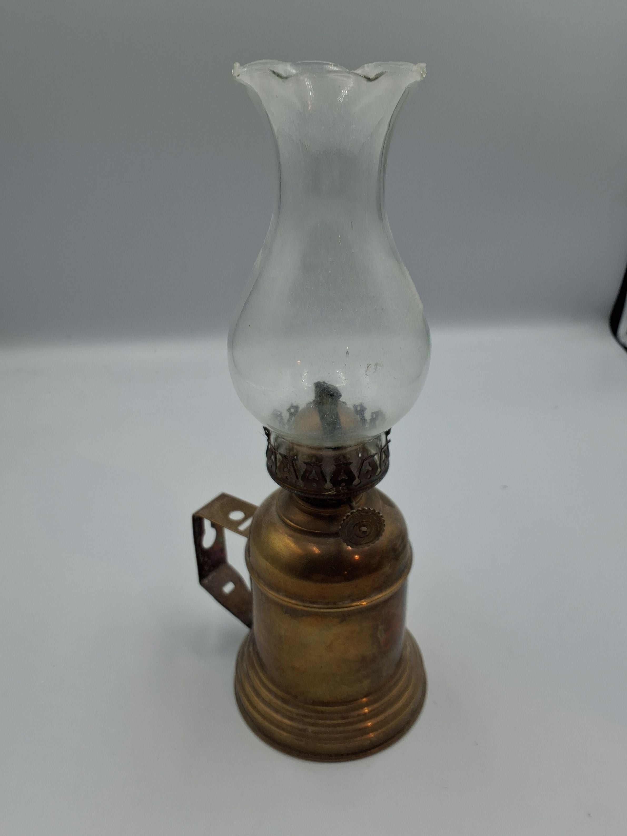 Fin lille olie lampe