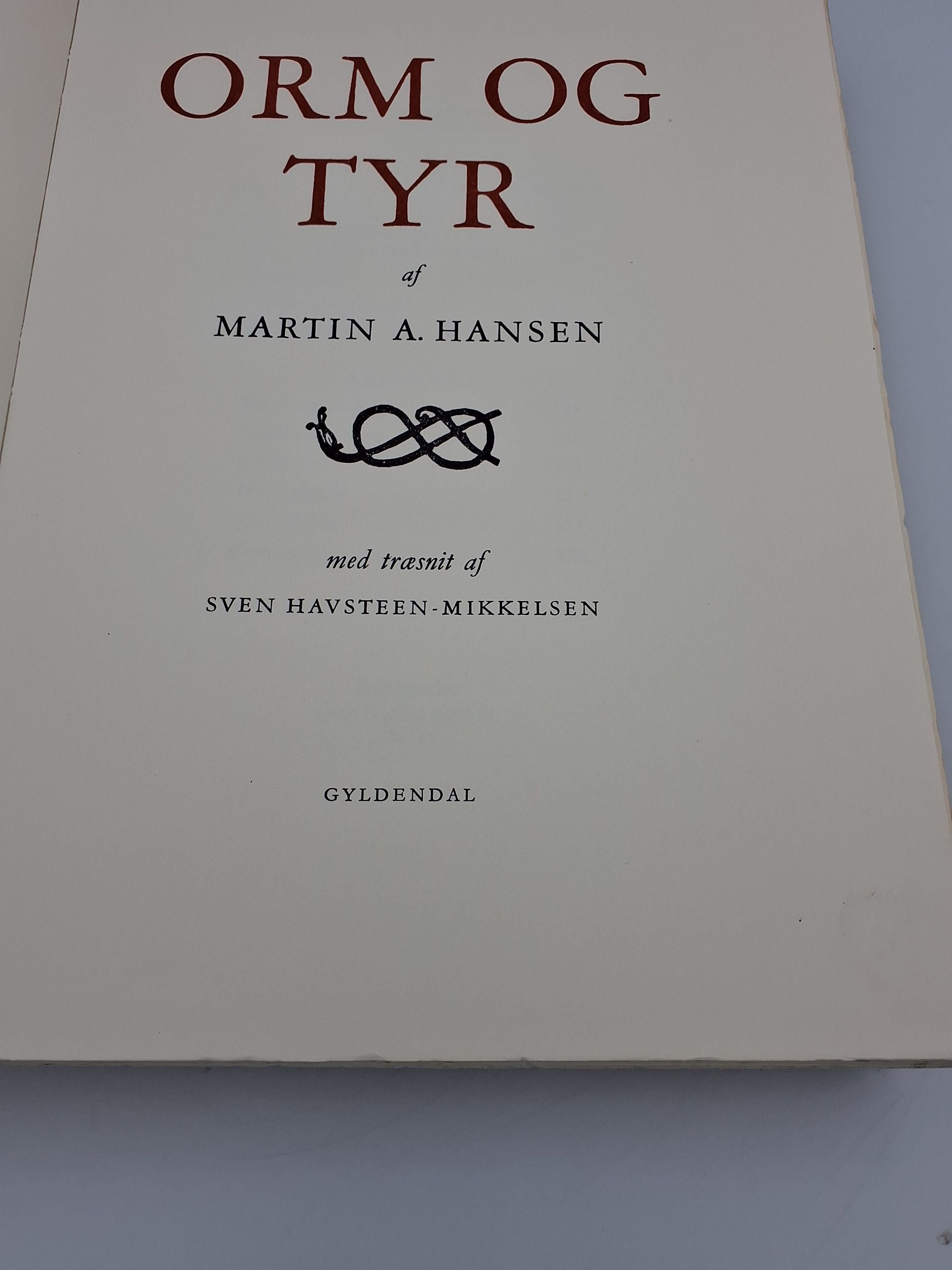 Bog: Orm og tyr