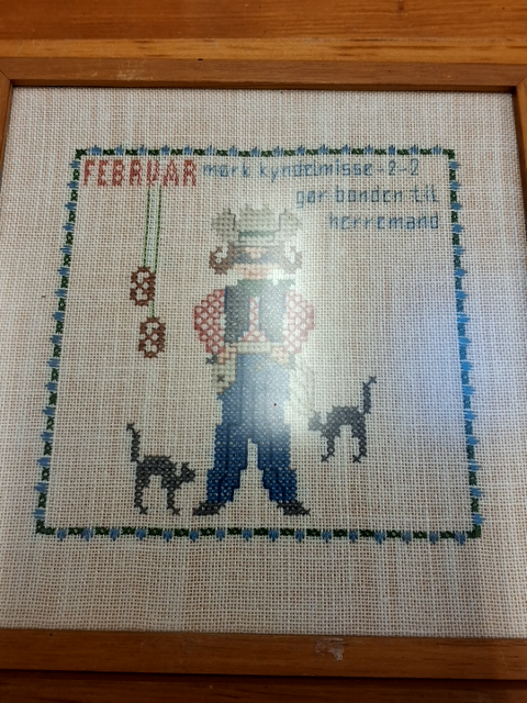 Antik broderier/vægophæng
