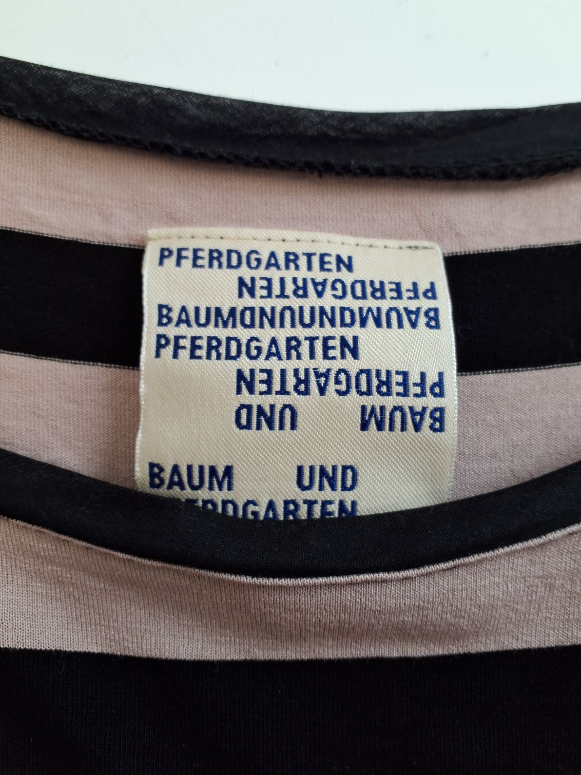 " Baum und Pferdgarten" Bluse