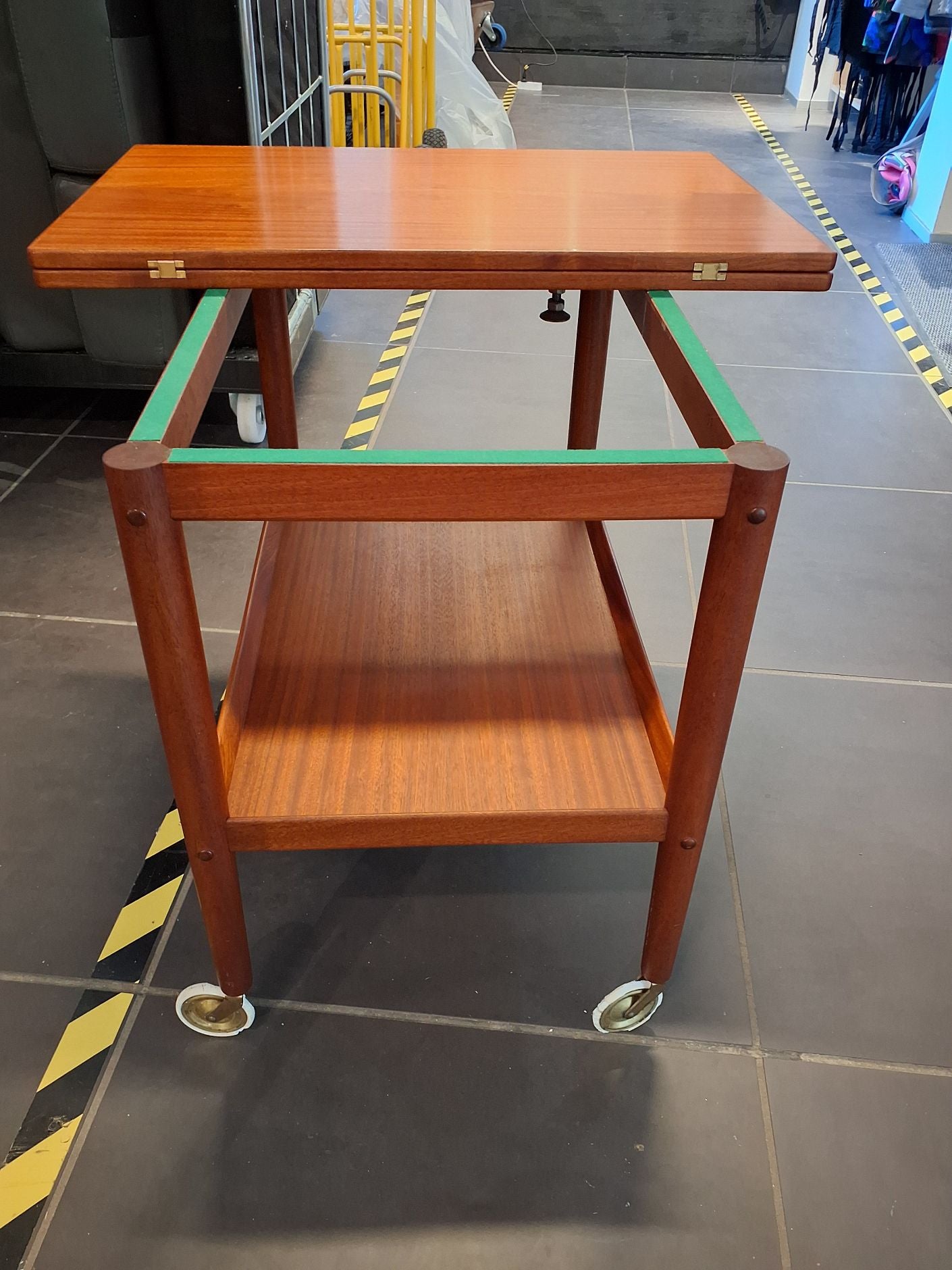 Rungstedlund serveringsbord