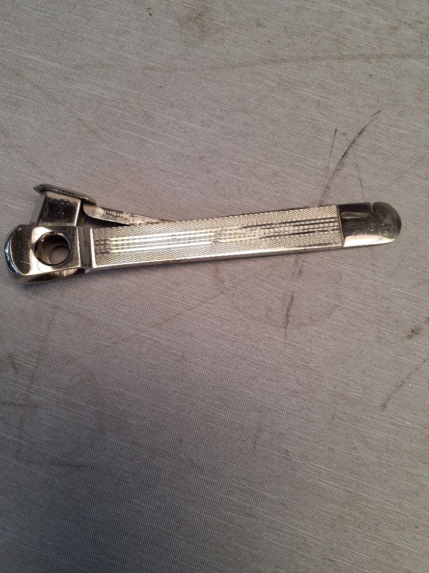 Cigar klipper