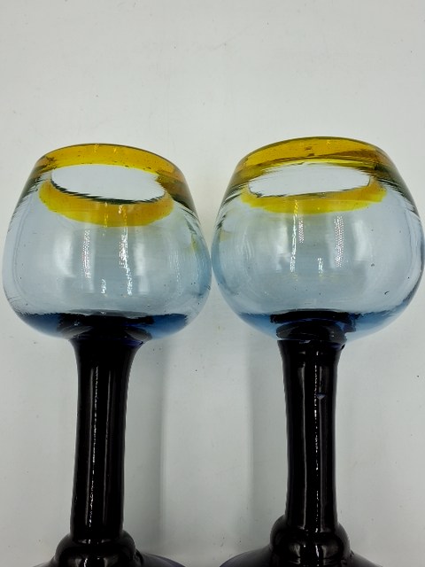 2 stk. Mundblæst glas
