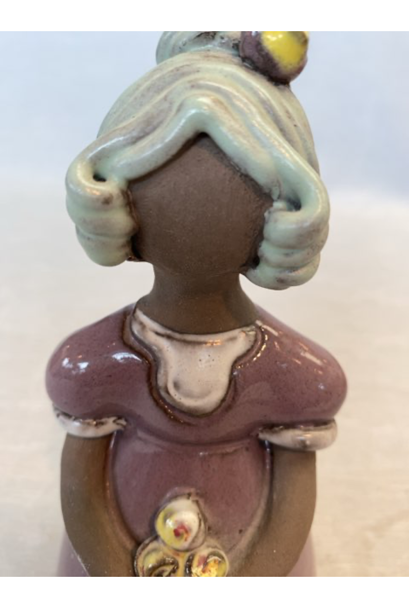 Elbogen keramik figur