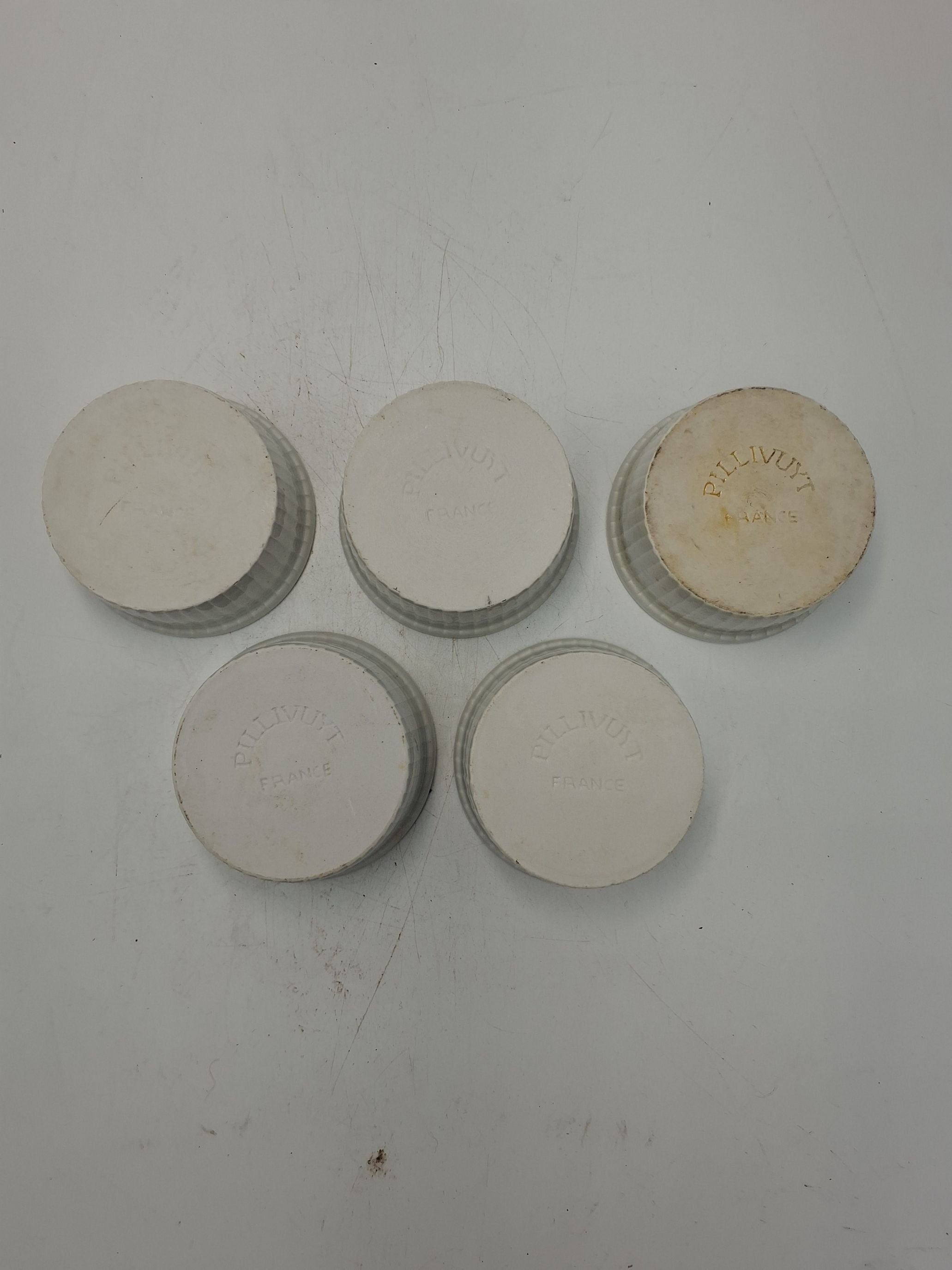 5 Pillivuyt ramekin