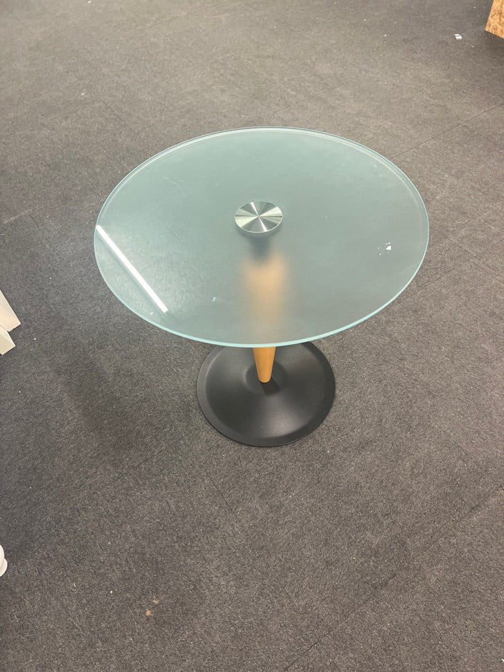 Rundt glass bord