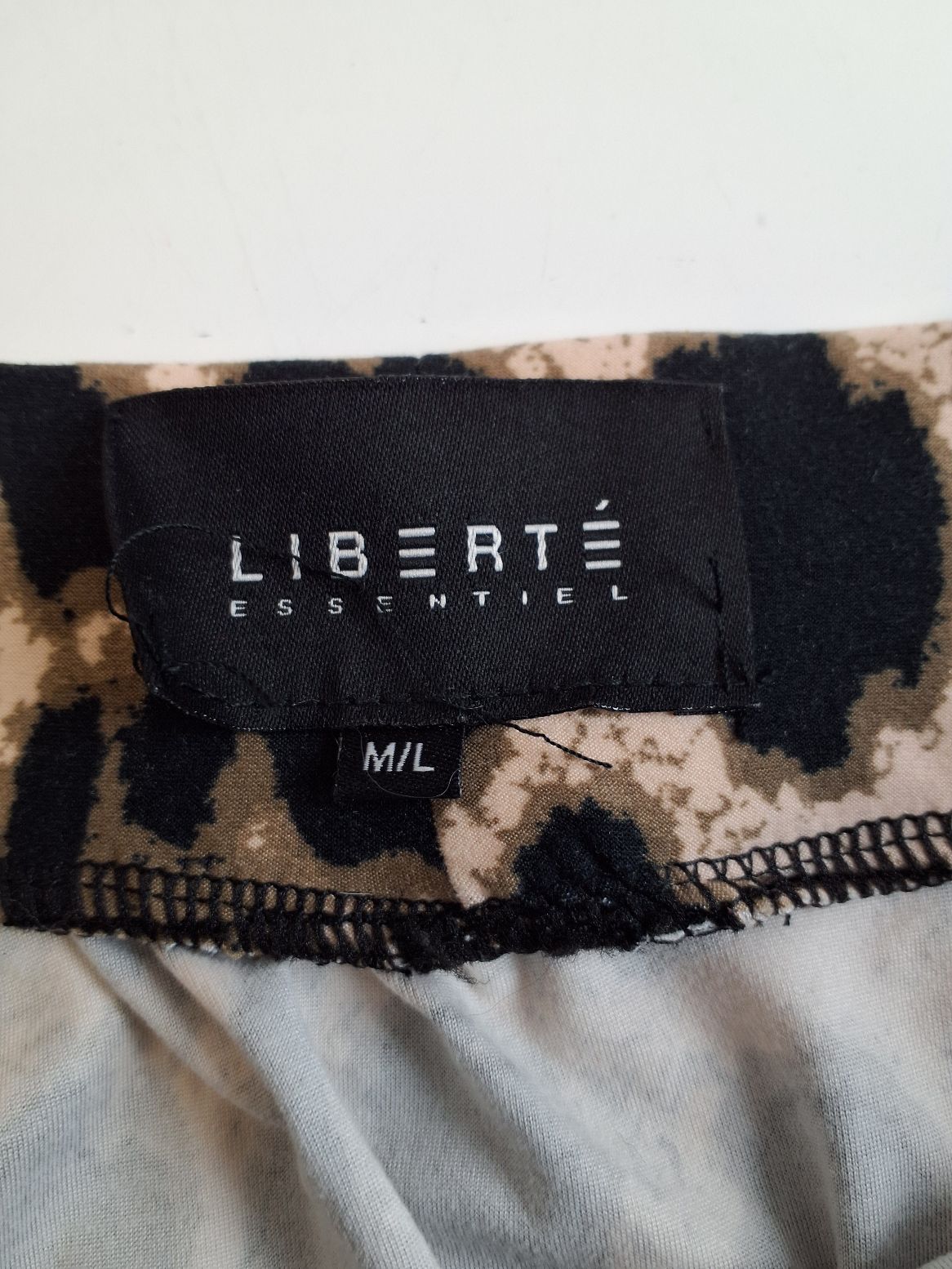 Liberte Nederdel