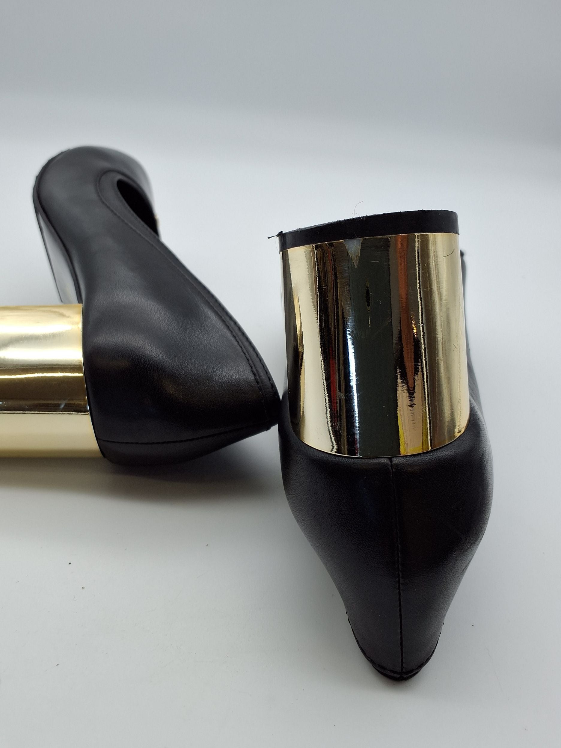Aigner Courtney Pumps