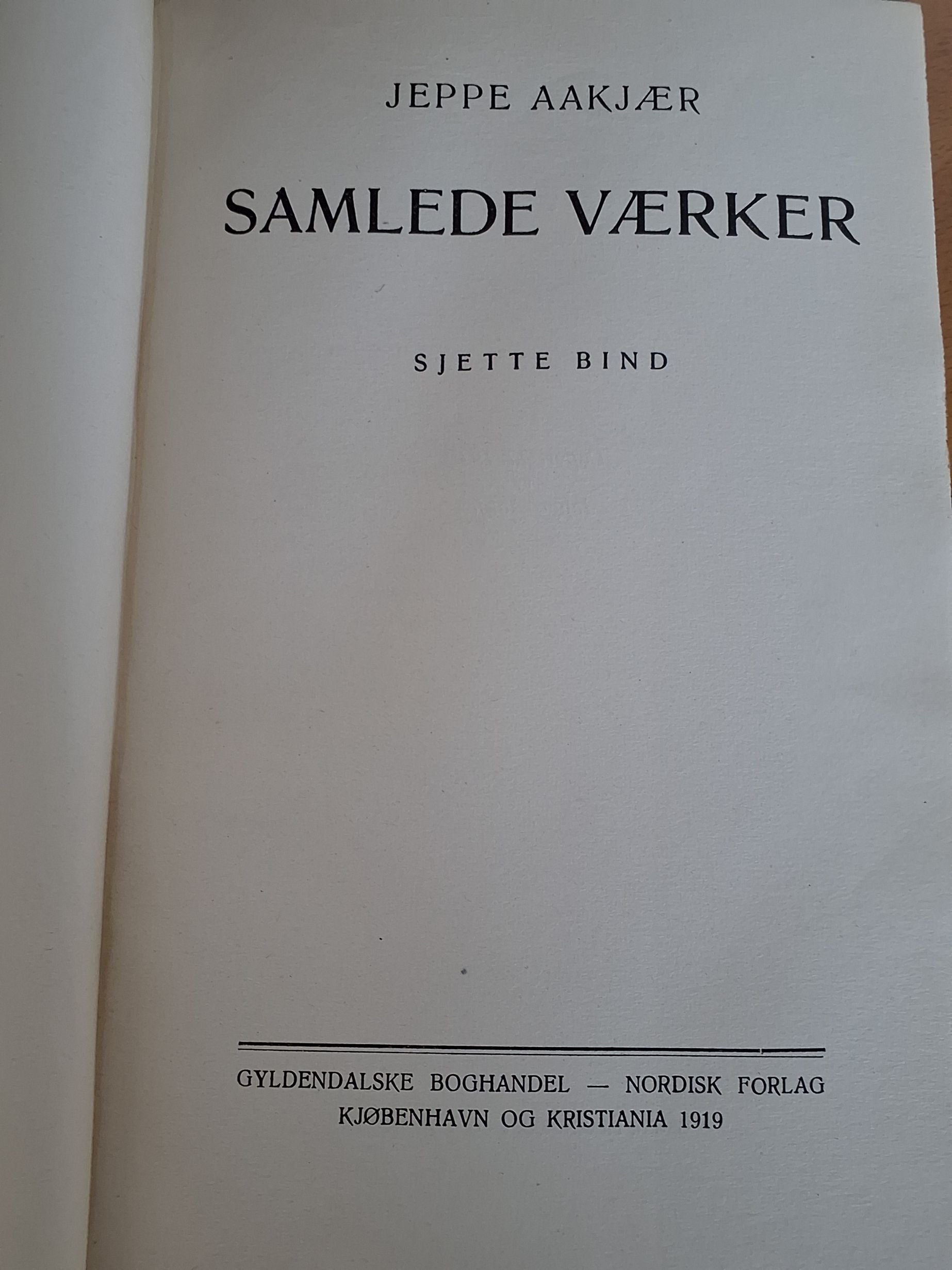 Jeppe Aakjærs samlded værker udgivet 1919 på Gyldendalske Boghandel