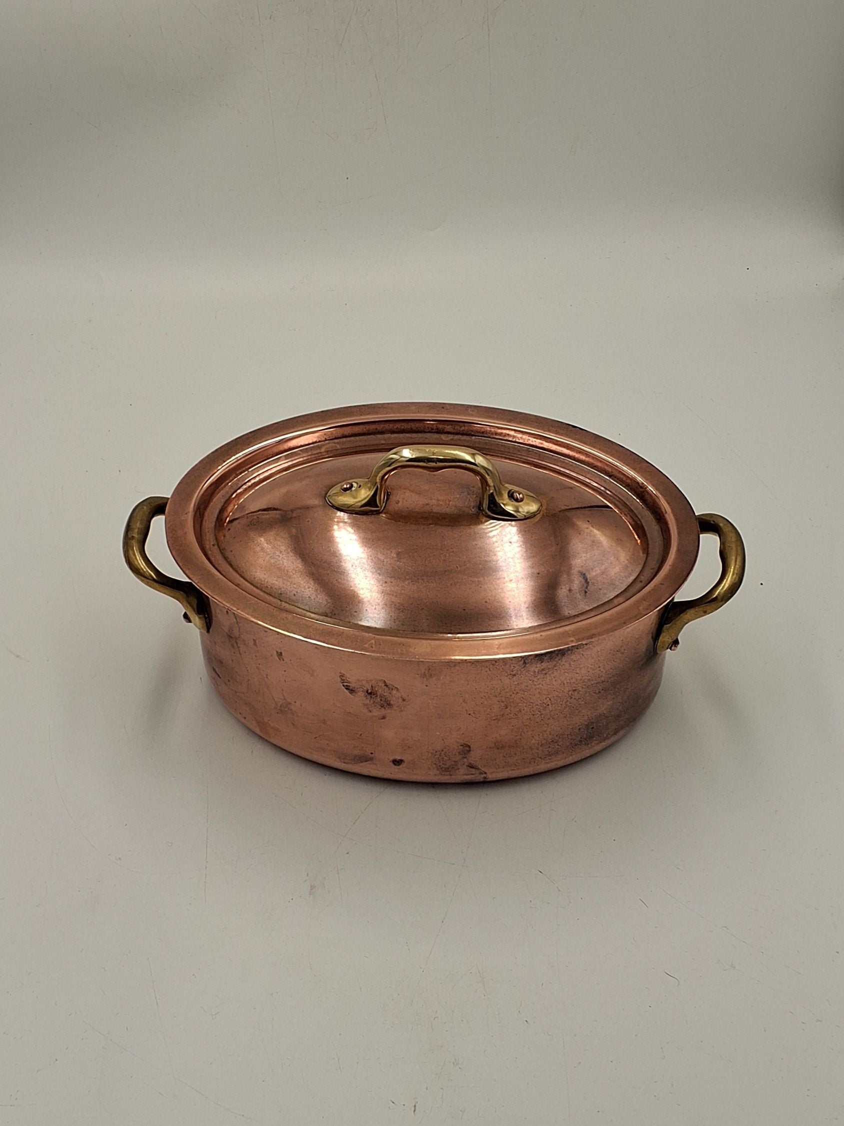 Oval kobber gryder