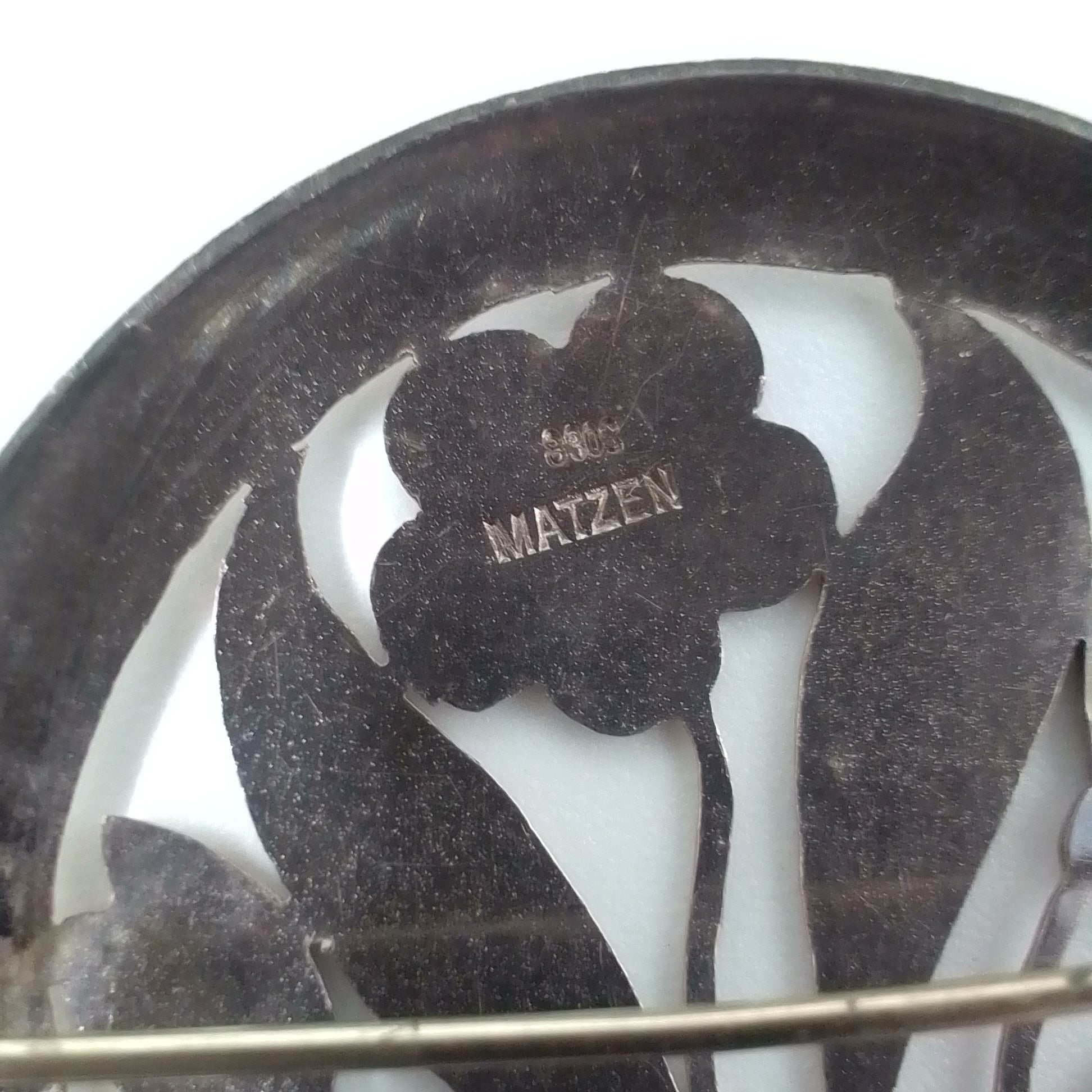 Broche